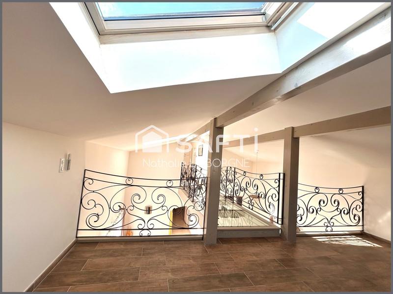 Villa - 220 m² - 7 pièces