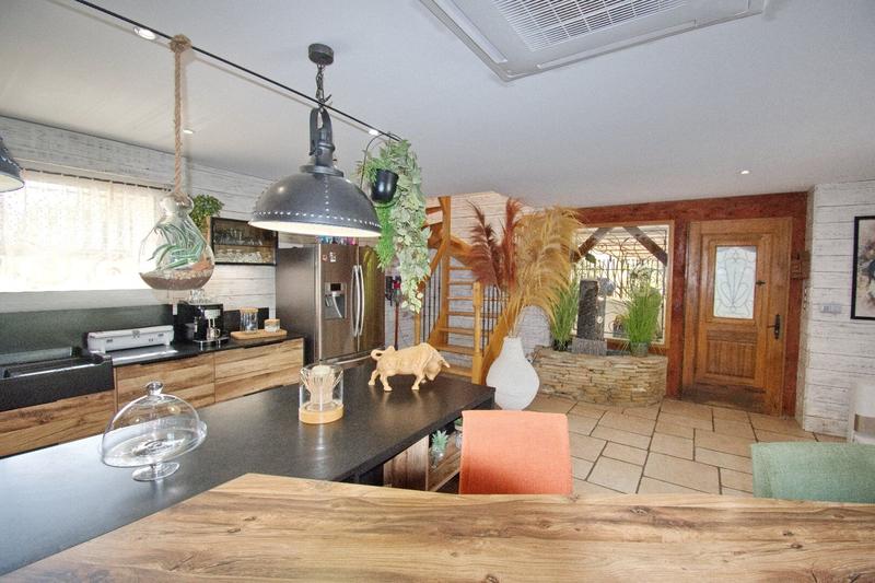 Maison - 178 m² - 6 pièces