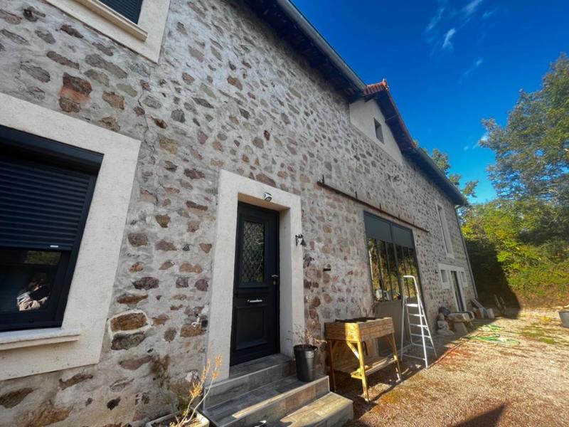 Maison en pierre - 200 m² - 9 pièces