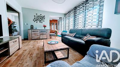 Maison - 199 m² - 7 pièces