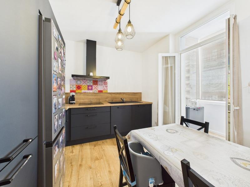 Appartement - 83 m² - 3 pièces