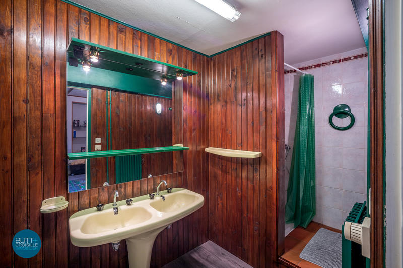 Maison - 390 m² - 11 pièces