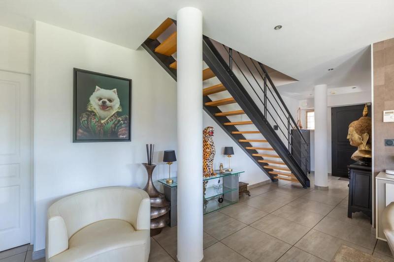 Maison - 176 m² - 5 pièces