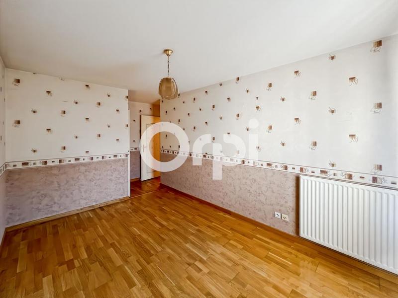 Appartement - 92 m² - 4 pièces