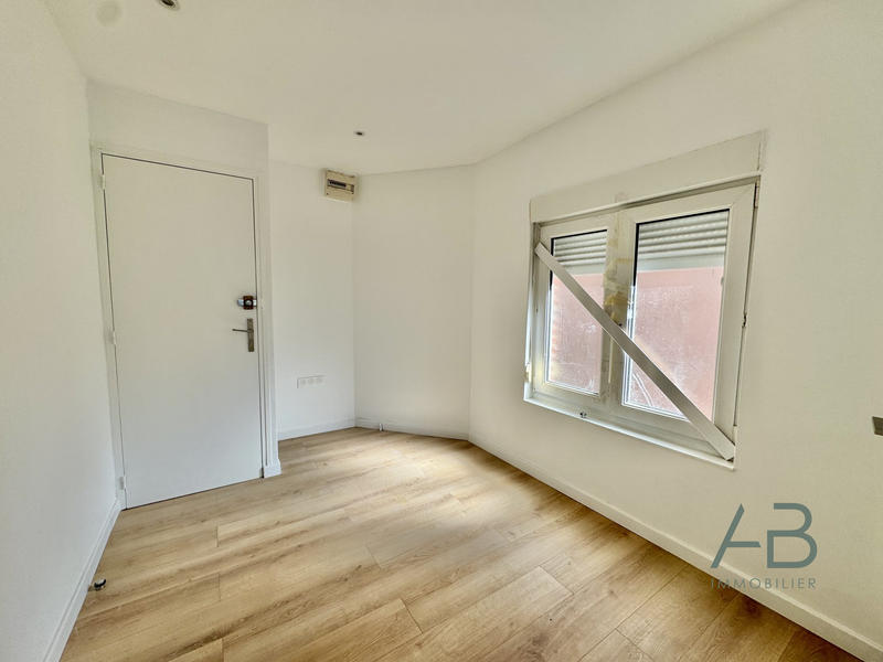 Local commercial - 8 m²