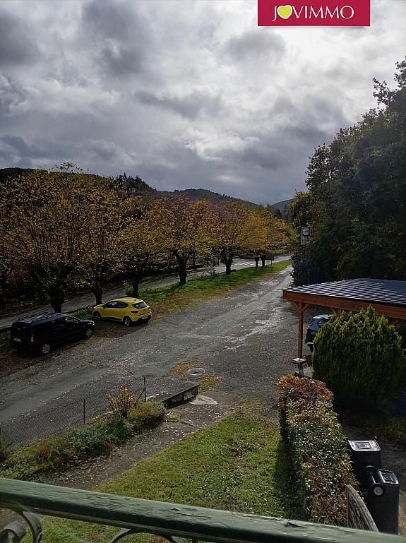 Maison - 335 m² - 16 pièces