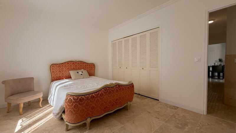 Maison - 193 m² - 9 pièces