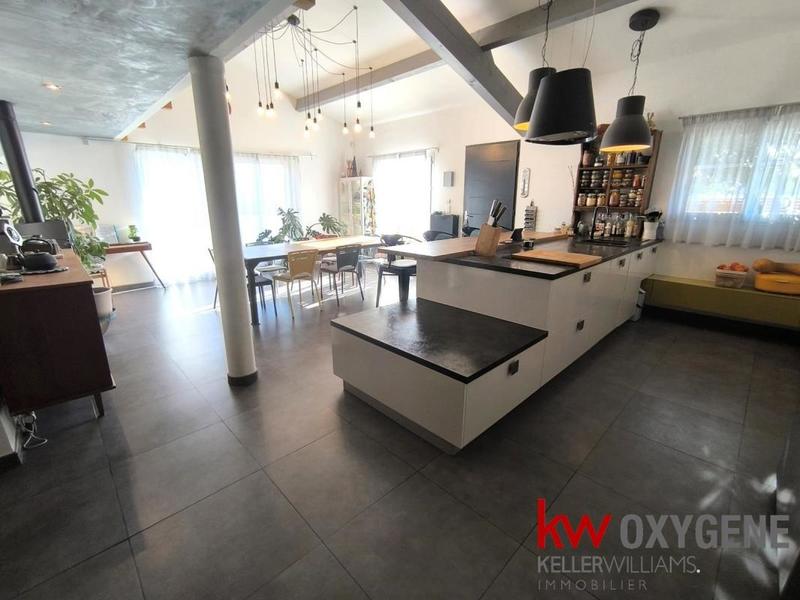 Maison - 158 m² - 6 pièces