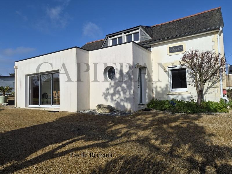 Maison - 177 m² - 8 pièces