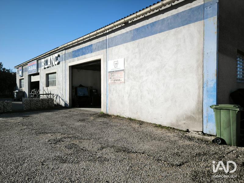 Local commercial - 215 m²