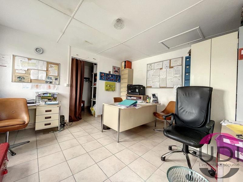 Immeuble - 1 500 m² - 19 pièces