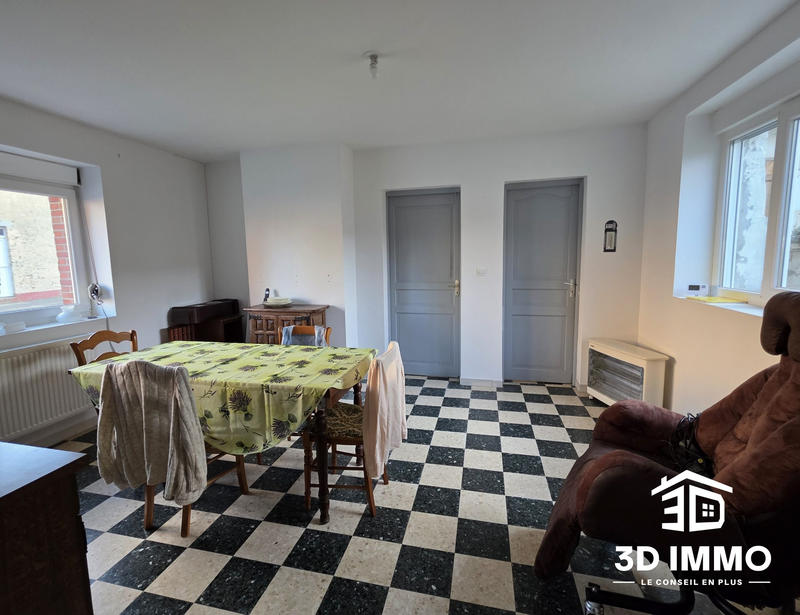 Maison - 90 m² - 5 pièces