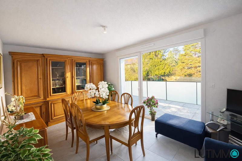 Appartement - 65 m² - 3 pièces