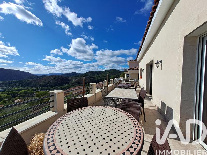 Maison - 169 m² - 5 pièces