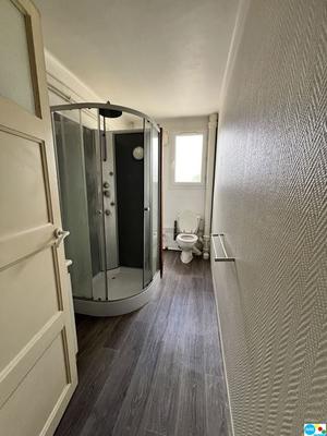 Immeuble - 218 m² - 11 pièces