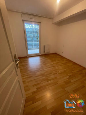 Appartement - 83 m² - 3 pièces