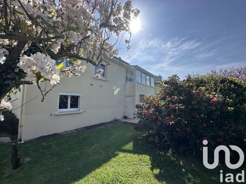 Maison - 95 m² - 5 pièces