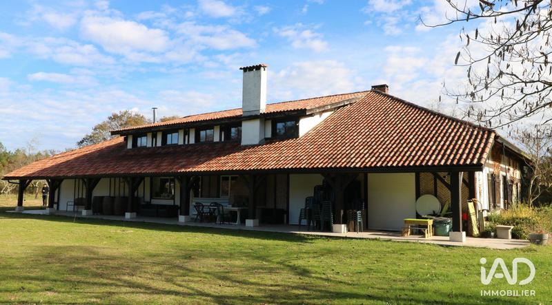 Maison - 430 m² - 15 pièces