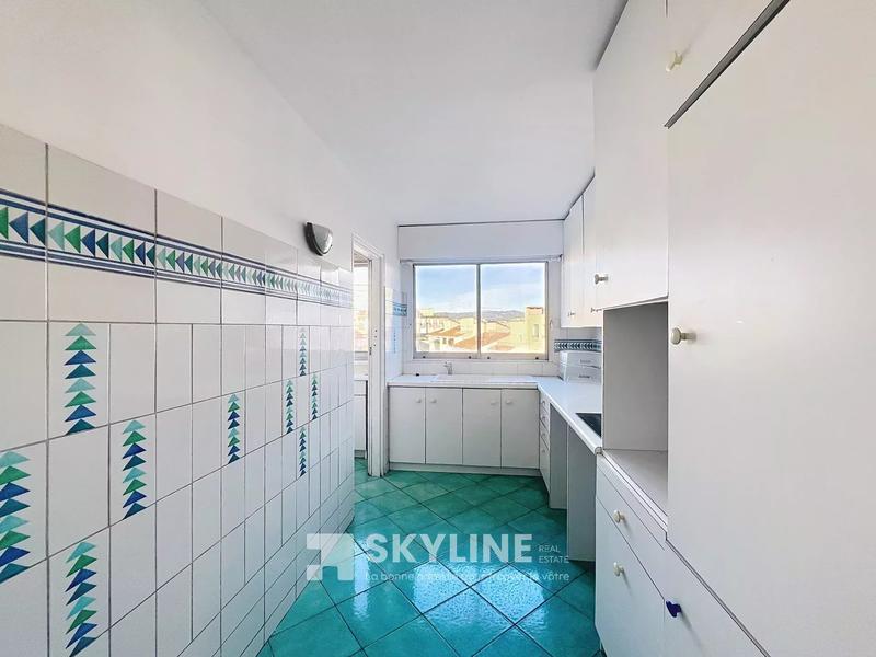 Appartement - 93 m² - 4 pièces