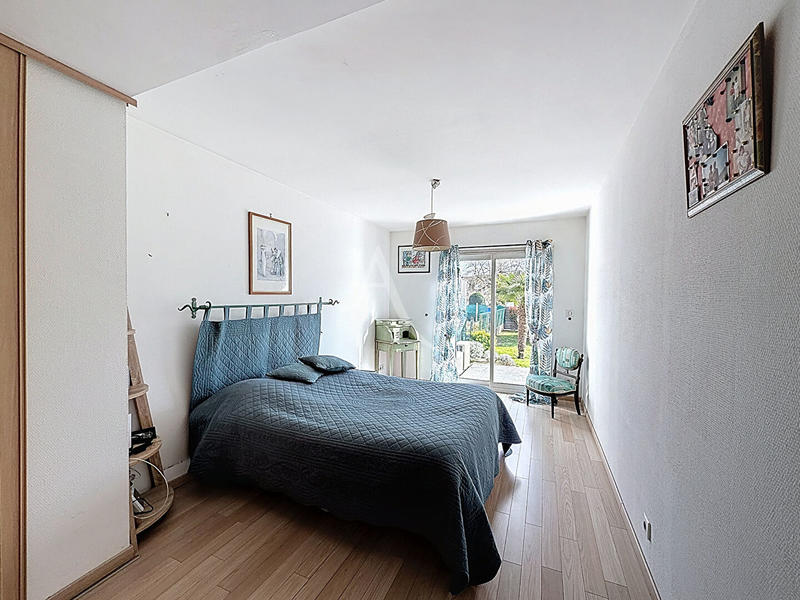 Maison - 92 m² - 5 pièces