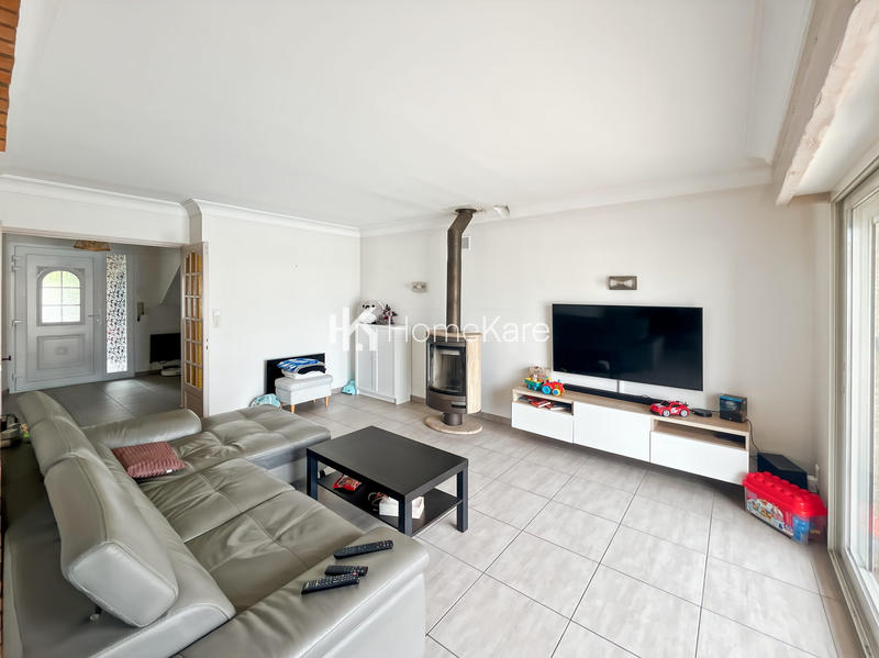 Maison - 200 m² - 8 pièces