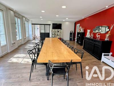 Château - 480 m² - 12 pièces