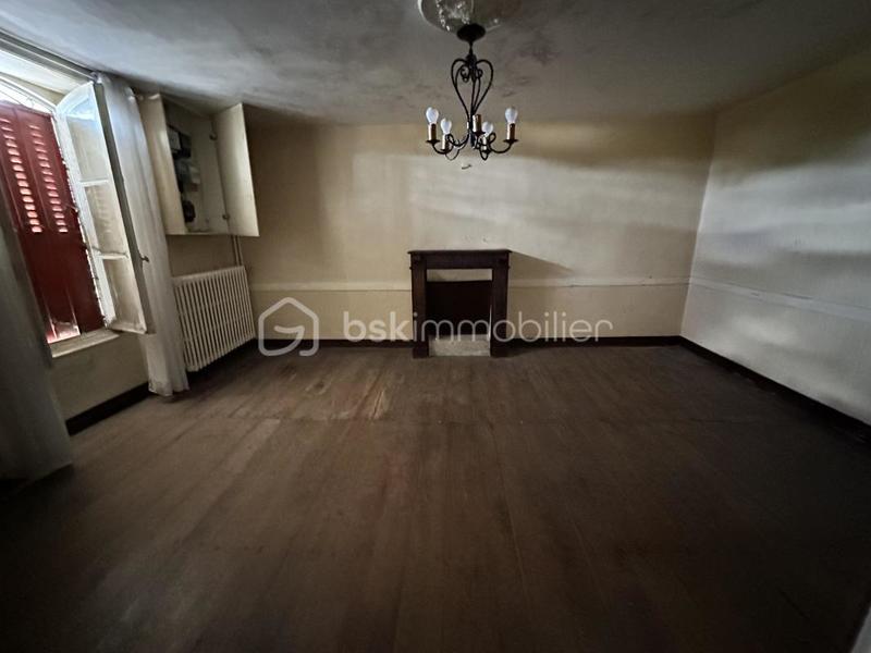 Maison - 92 m² - 5 pièces