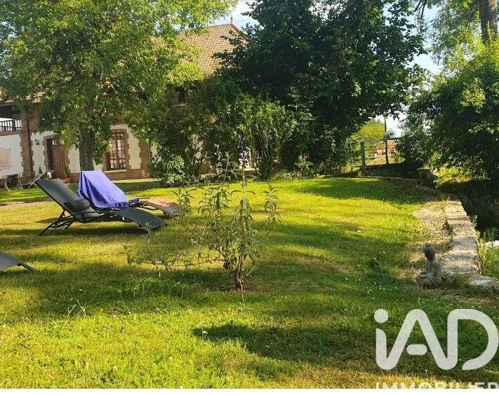 Maison - 338 m² - 11 pièces