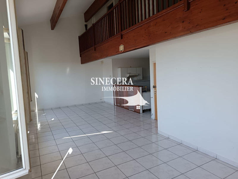 Maison - 250 m² - 8 pièces