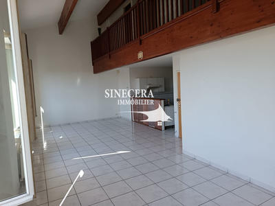 Maison - 250 m² - 8 pièces