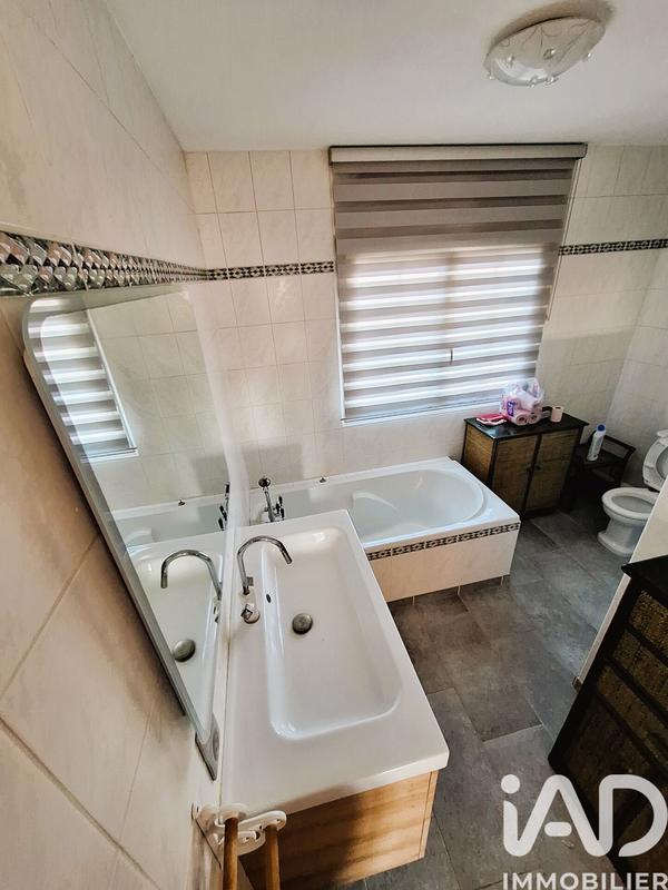 Maison - 474 m² - 19 pièces