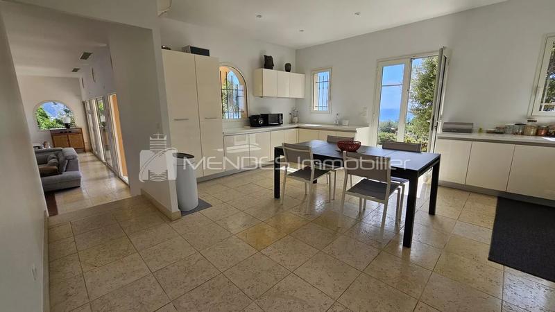 Villa - 430 m² - 8 pièces