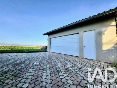 Maison - 237 m² - 7 pièces