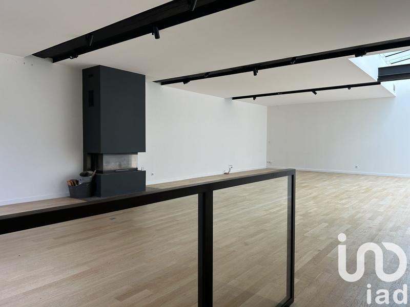 Maison - 240 m² - 1 pièce