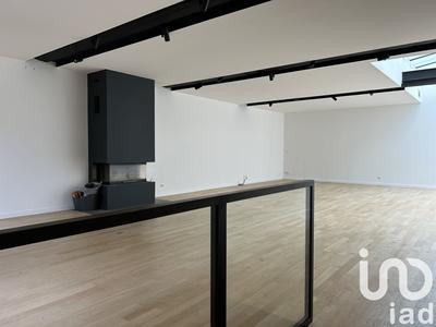 Maison - 240 m² - 1 pièce