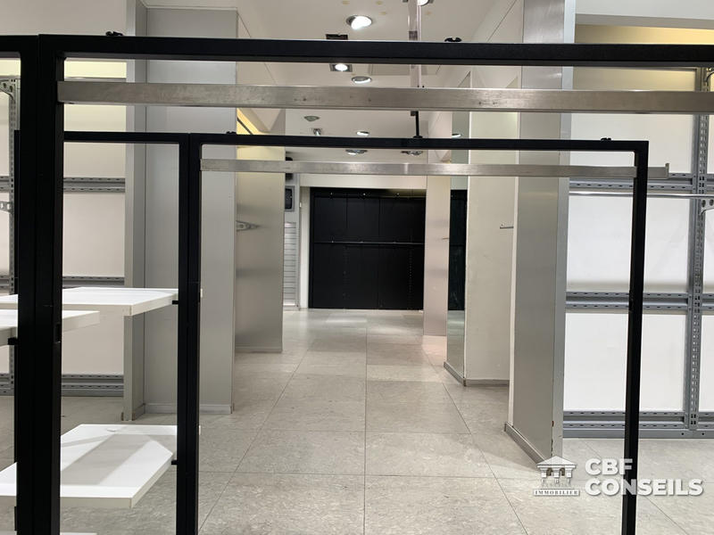 Local commercial - 186 m²