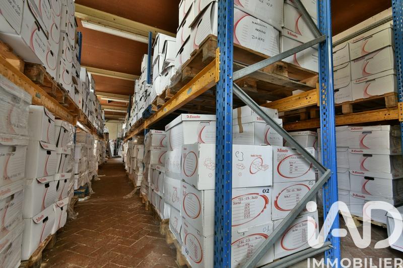 Maison - 650 m² - 5 pièces