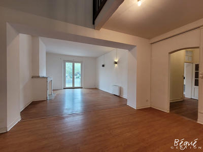 Appartement - 95 m² - 3 pièces