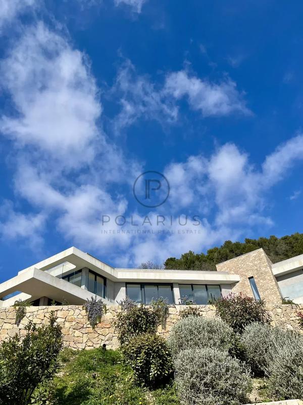 Villa - 445 m² - 7 pièces