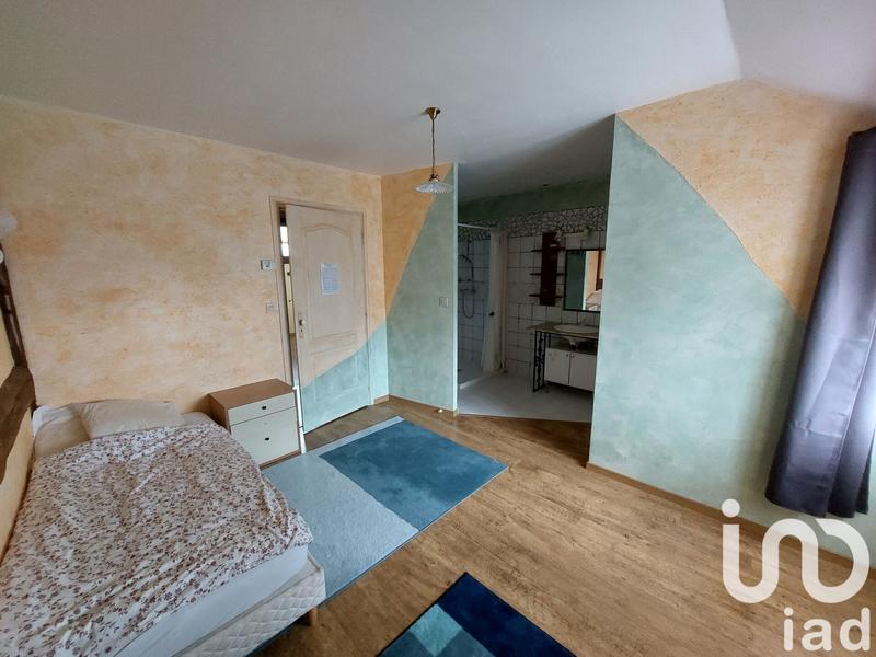 Maison - 214 m² - 8 pièces