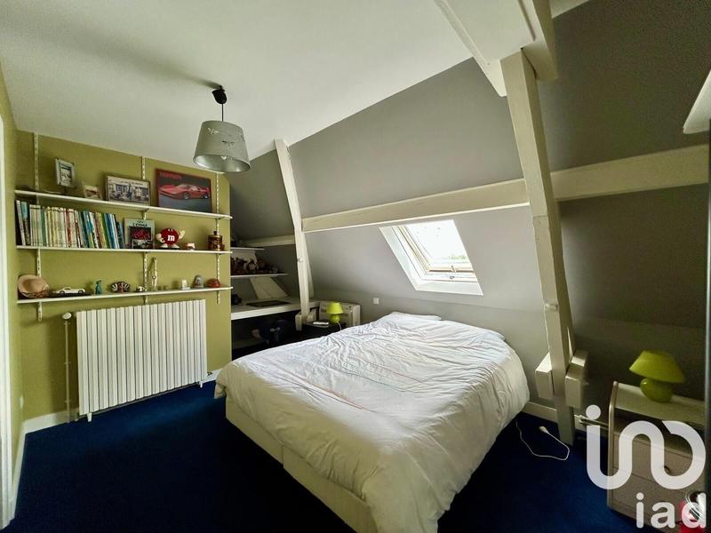 Maison - 360 m² - 10 pièces