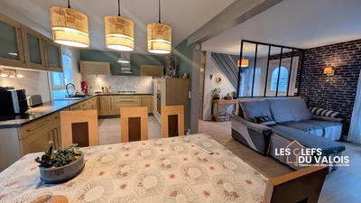 Maison - 98 m² - 4 pièces