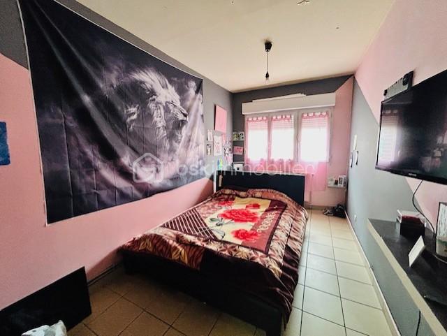 Immeuble - 213 m² - 11 pièces