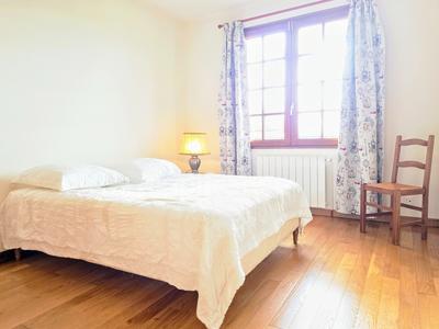 Propriété - 154 m² - 6 pièces