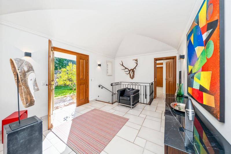 Villa - 300 m² - 6 pièces