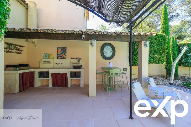 Maison - 94 m² - 4 pièces