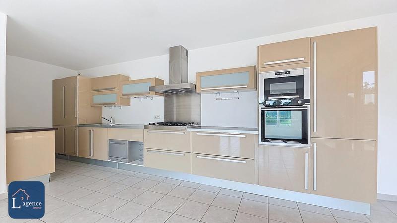 Appartement - 104 m² - 3 pièces