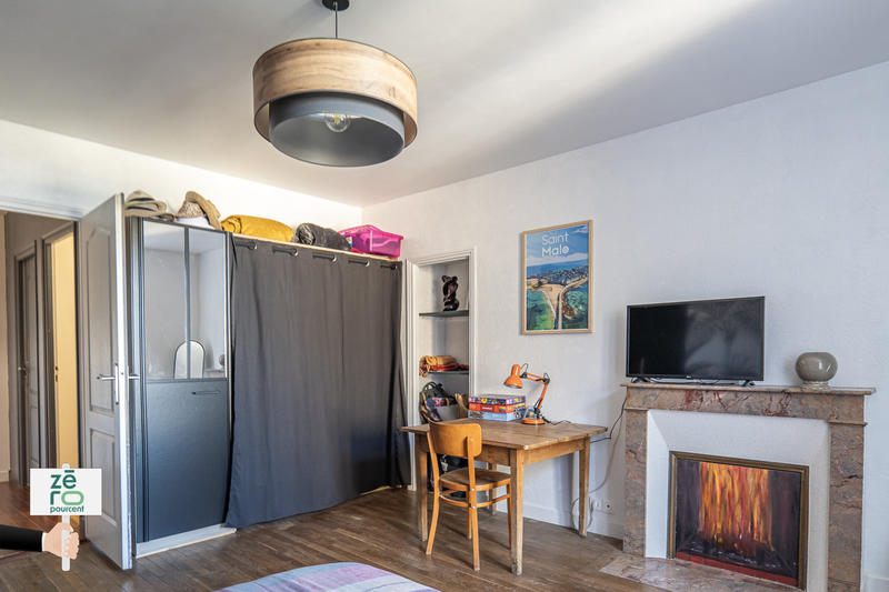 Maison - 230 m² - 10 pièces