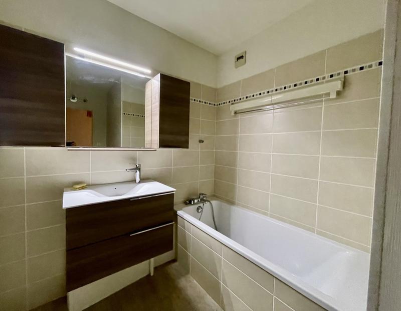 Appartement - 90 m² - 4 pièces