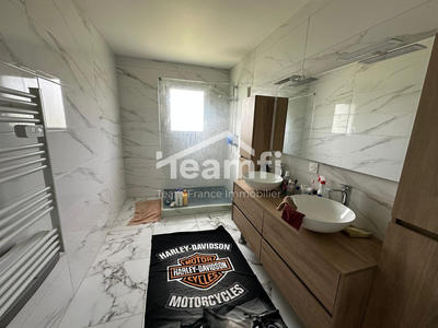 Maison - 136 m² - 5 pièces